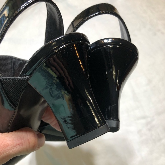 Easy Street Patent Sling Back Black Heels NWOB - Picture 6 of 8